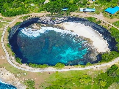 Broken Beach